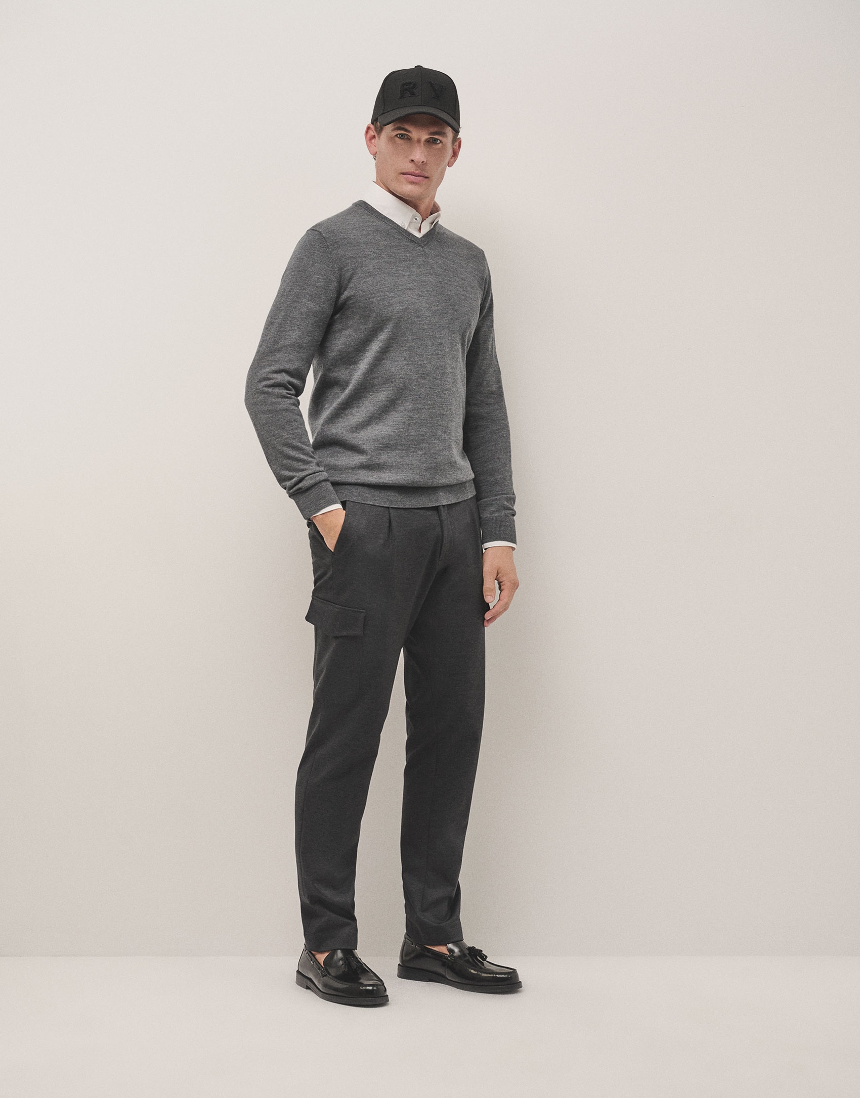 Grey wool sweater with V-neck 