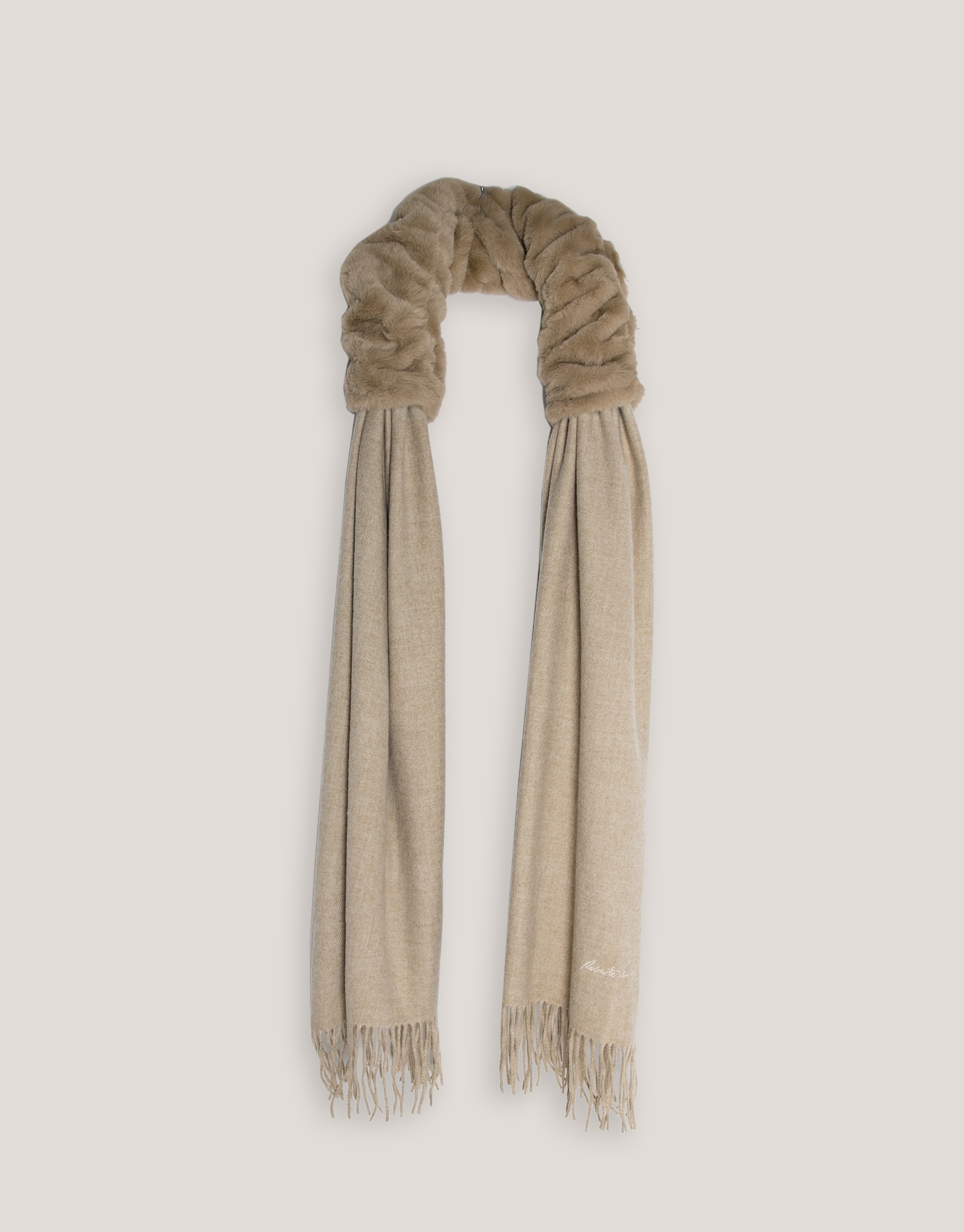 Beige foulard with soft collar