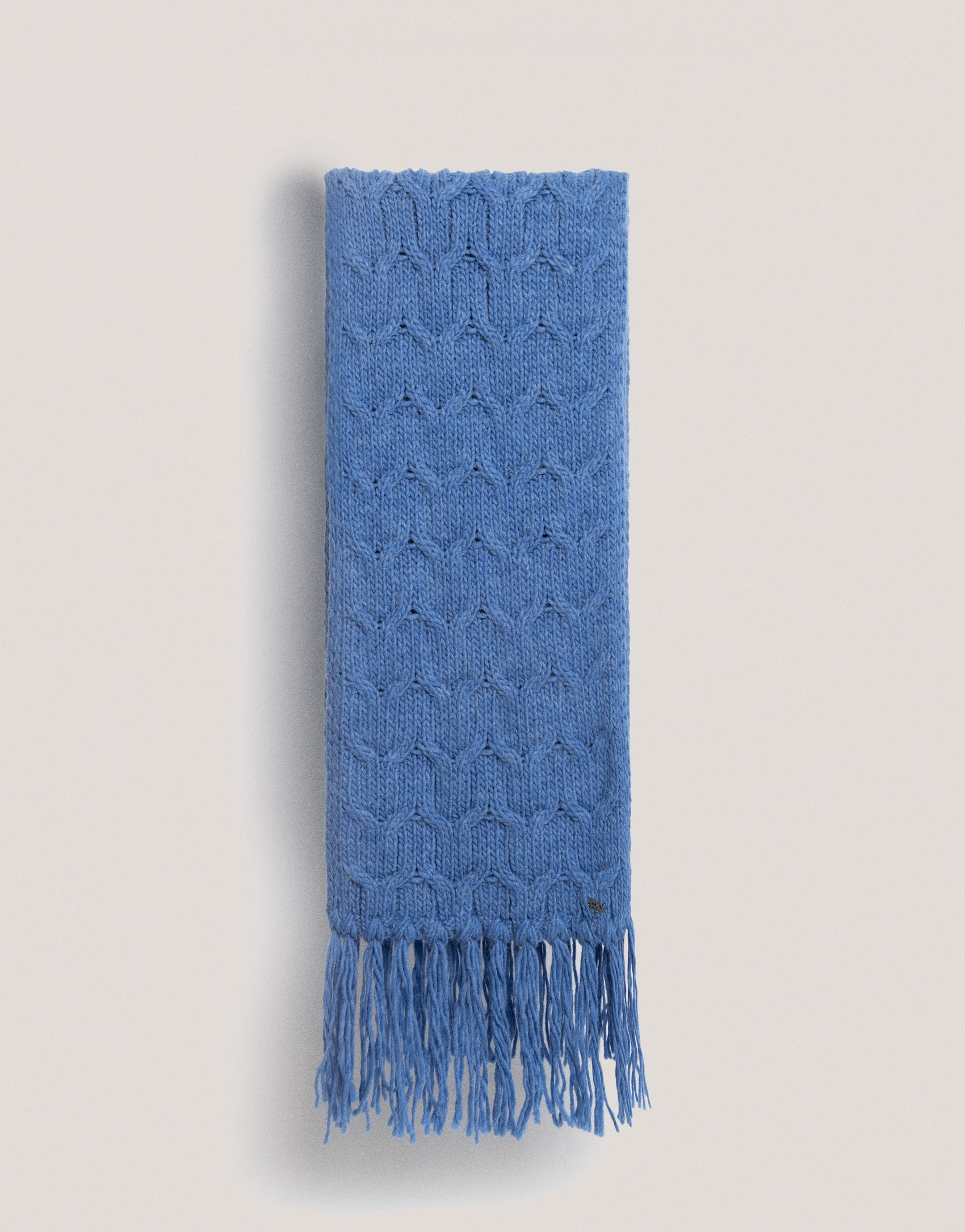 Blue wool and alpaca scarf with a braided knit