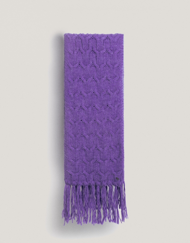 Purple wool and alpaca scarf with a braided knit