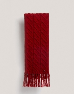 Red wool and alpaca scarf with cable-stitching