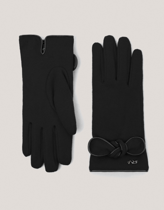 Black wool gloves with a bow