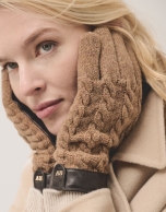 Beige leather and braided wool gloves