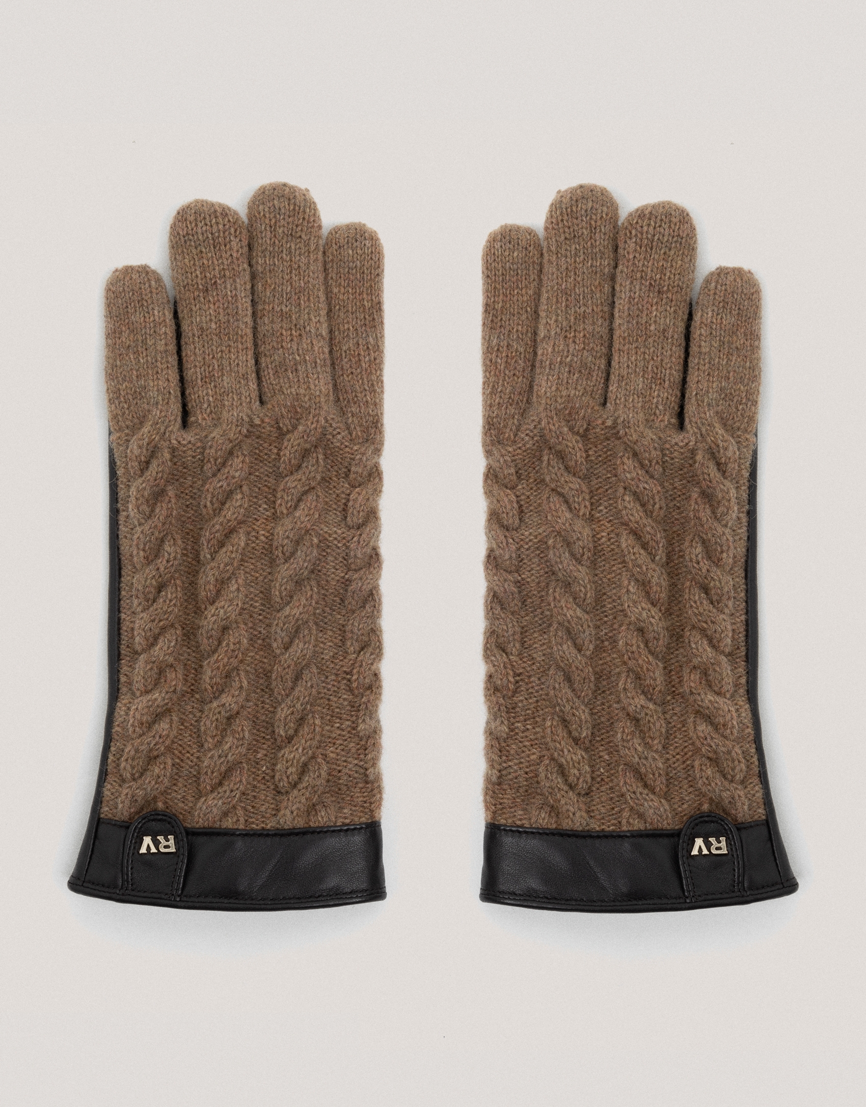 Beige leather and braided wool gloves