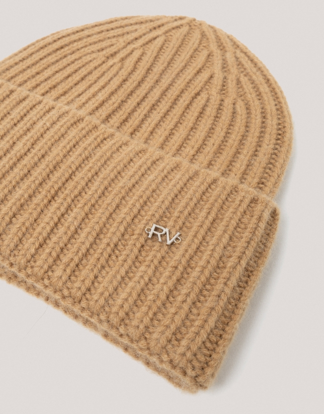 Camel ribbed alpaca and cashmere cap