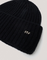 Black ribbed alpaca and cashmere cap