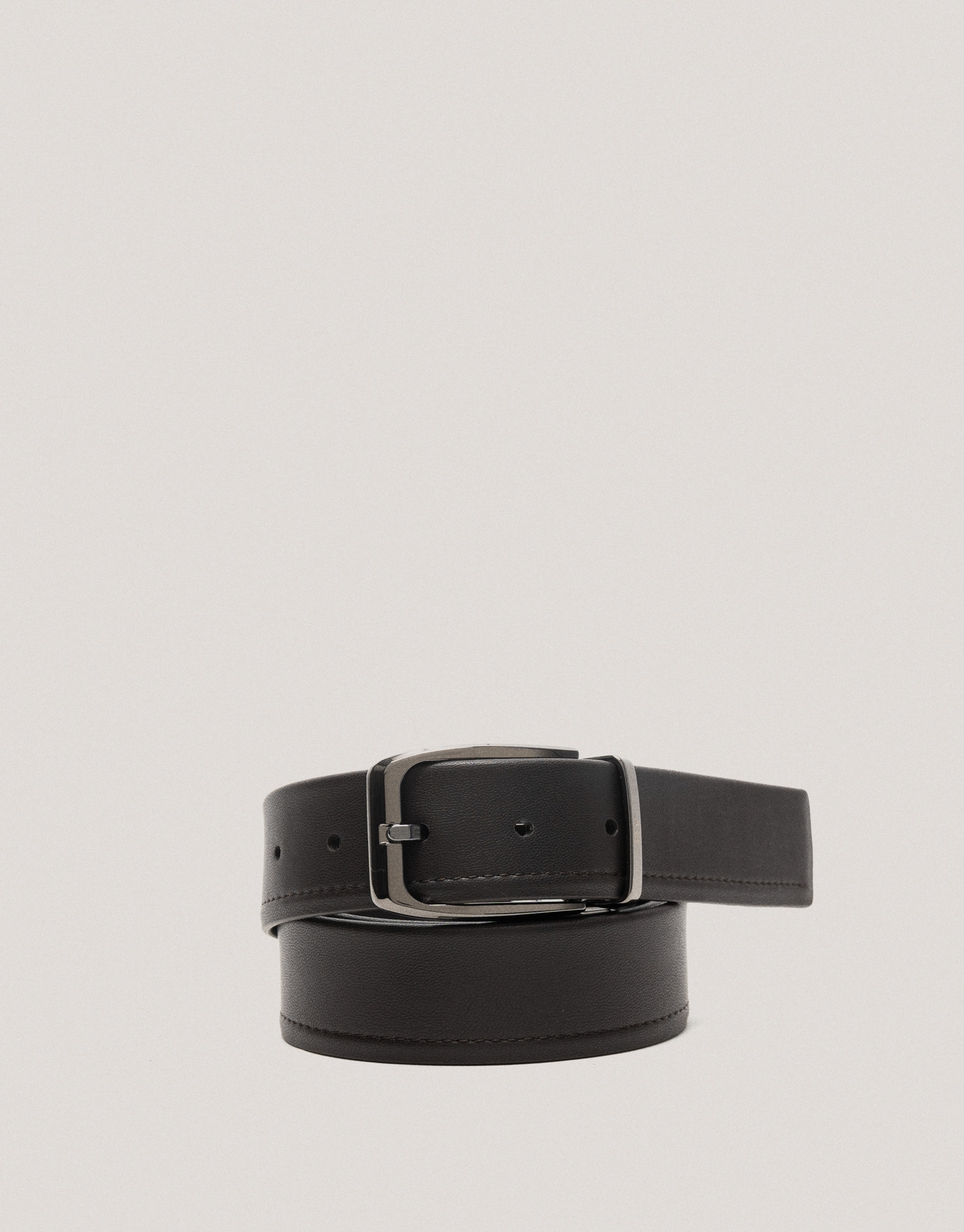 Black leather belt with decorative cuts