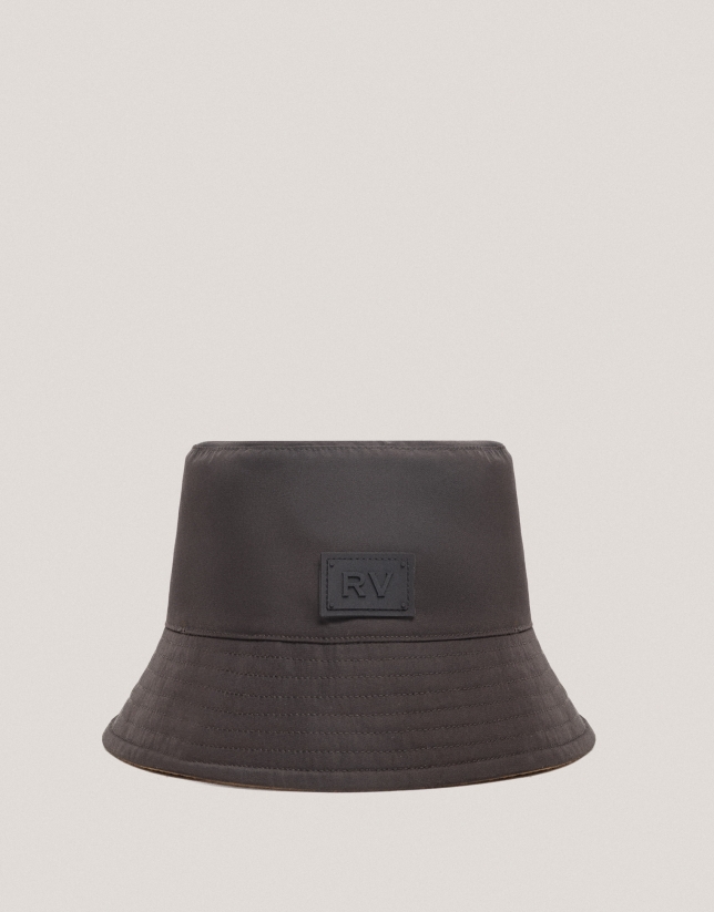 Camel and brown reversible bucket cap