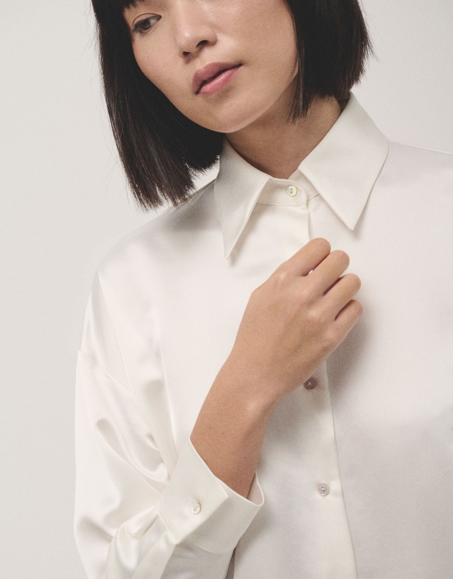 Ivory satin shirt with long sleeves