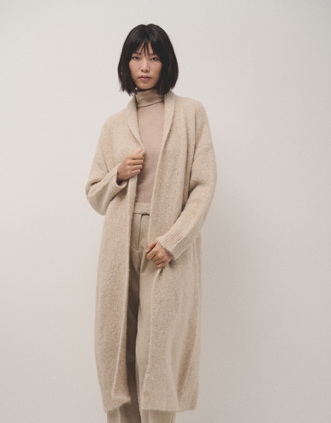 Long ecru plain knitted jacket