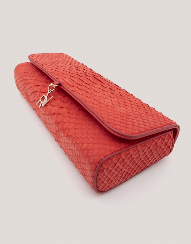 Bolso Clutch Ariana piel serpiente rojo carmesí